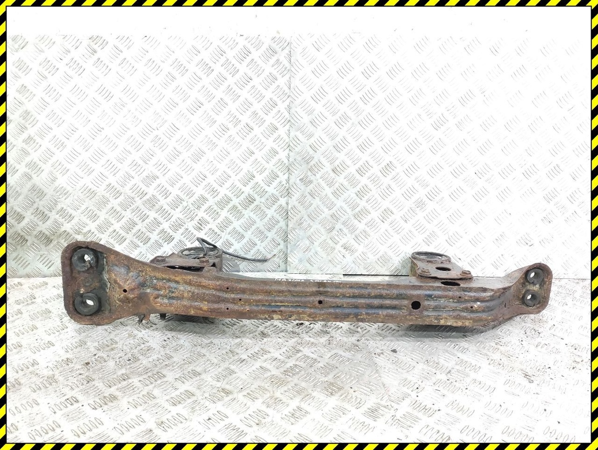 Балка под КПП к Nissan Maxima 1996