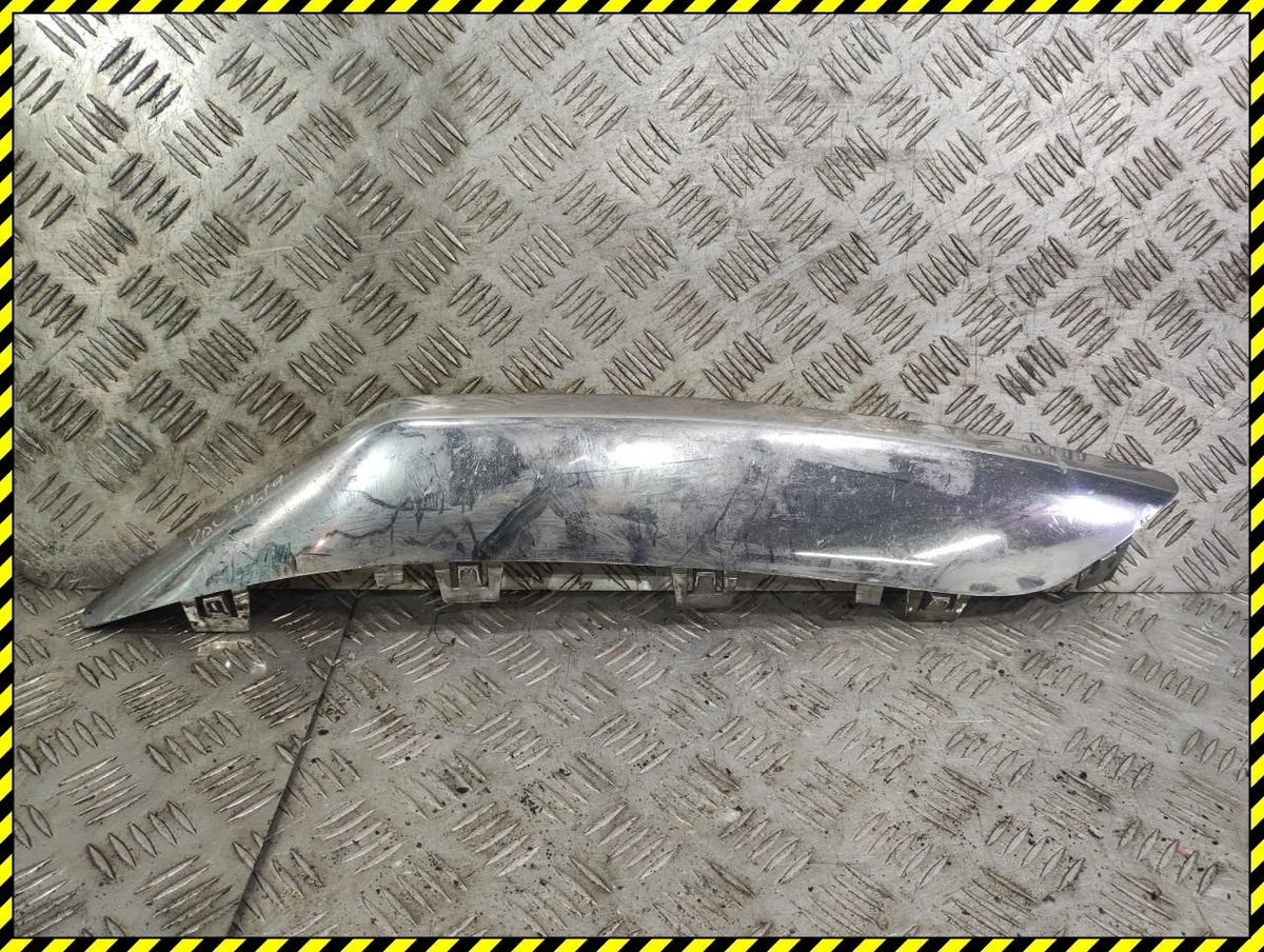 Молдинг (накладка) к Chrysler Pacifica 2004
