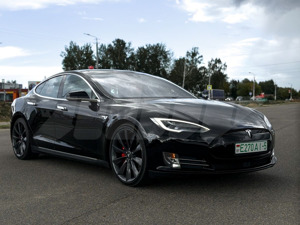 Tesla Model S I, 2016