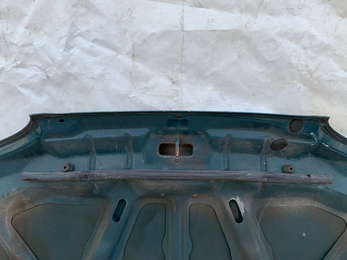 Капот к Hyundai Accent 1998