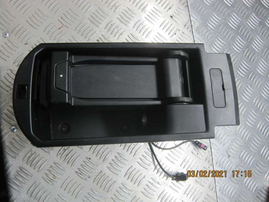 Подлокотник к BMW X4 2012