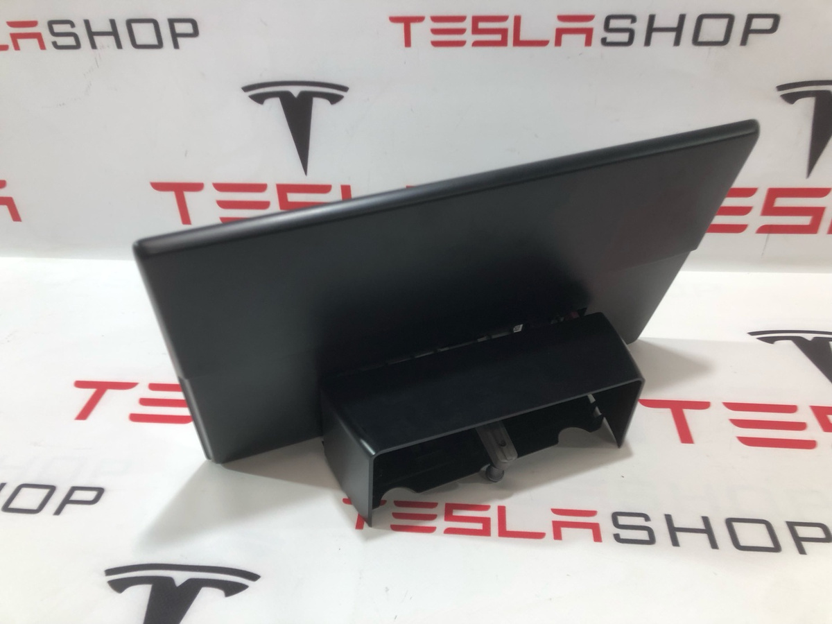 Монитор к Tesla Model S 2021