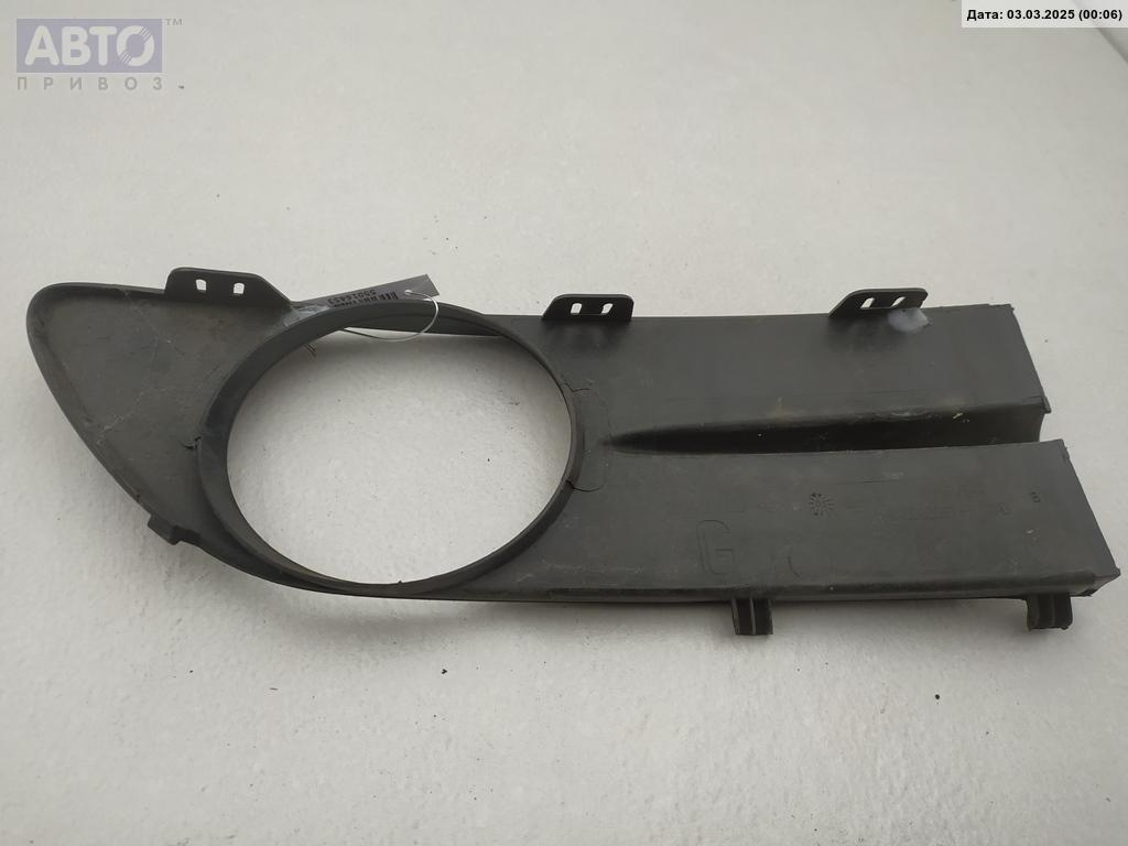 Рамка фары к Renault Laguna 2001