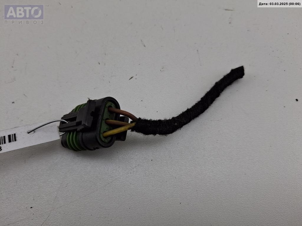 Разъем AUX / USB к Opel Vectra 1998