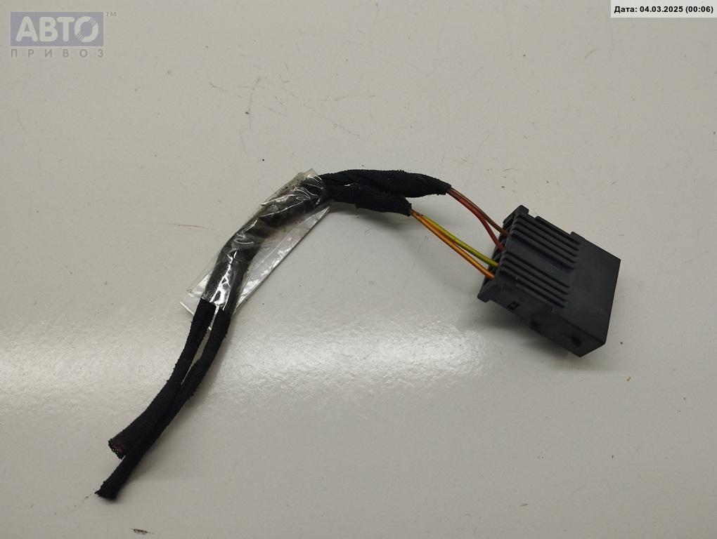 Разъем AUX / USB к Audi A6 1998
