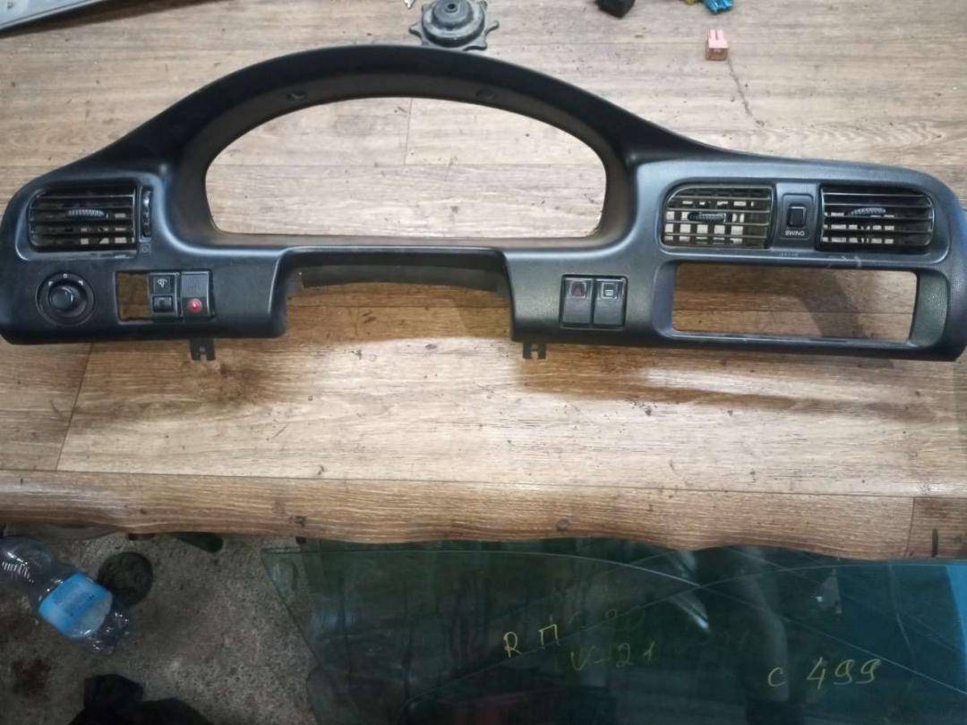 Кожух панели приборов к Mazda 626 1998