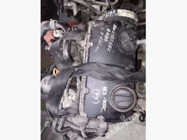 Двигатель к Audi A4 2000