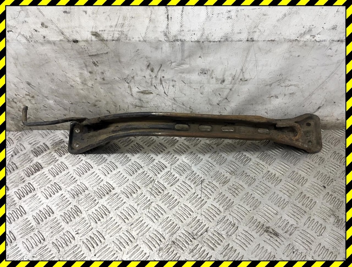 Балка под КПП к Honda Accord 1995