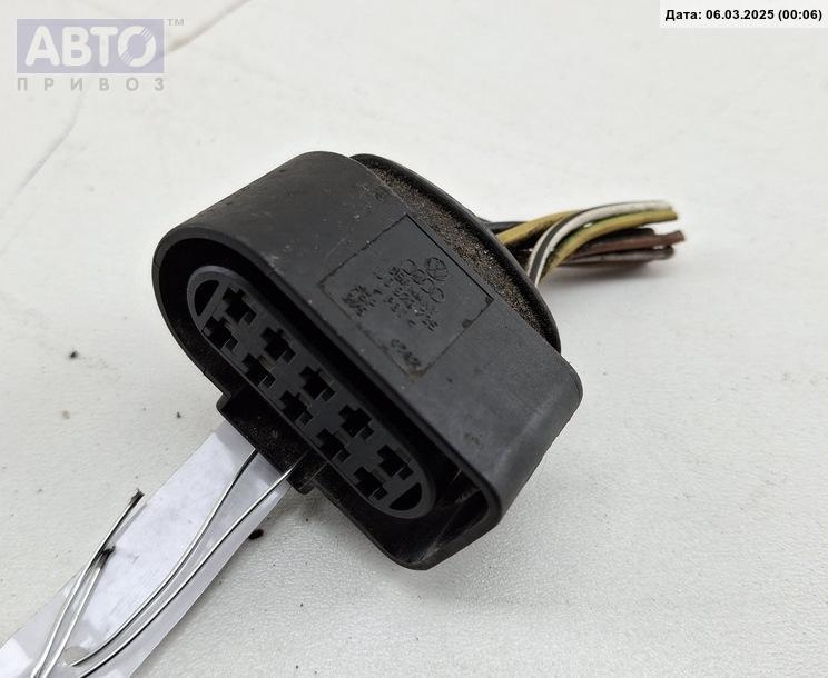 Разъем AUX / USB к Audi A6 1997