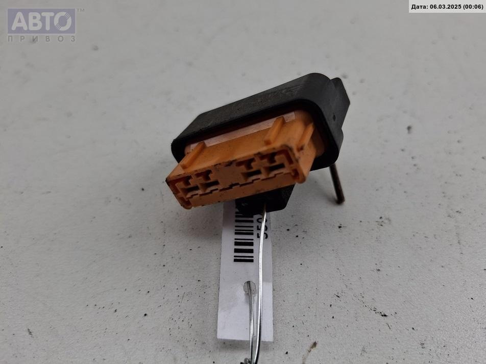 Разъем AUX / USB к Renault Laguna 2004
