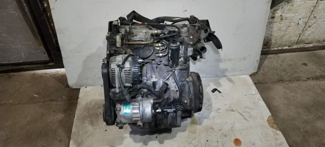 Двигатель к Renault Laguna 2000