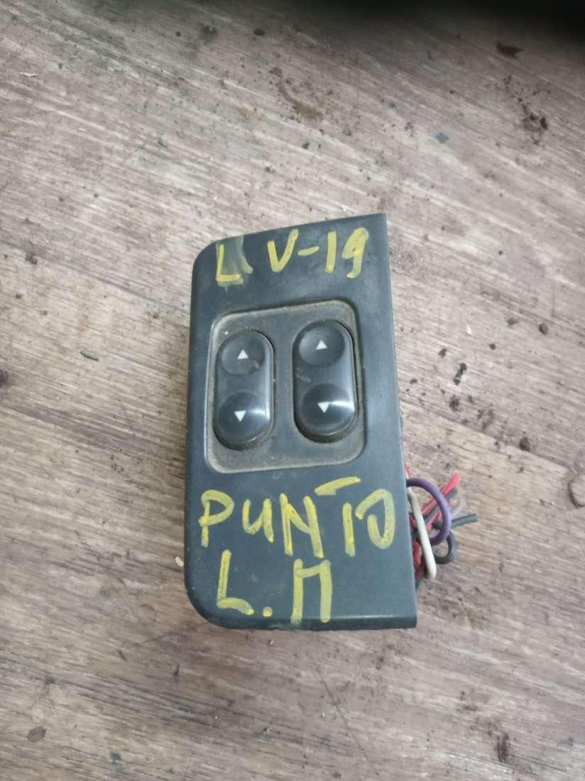Блок управления стеклоподъемниками  к Fiat Punto 1998