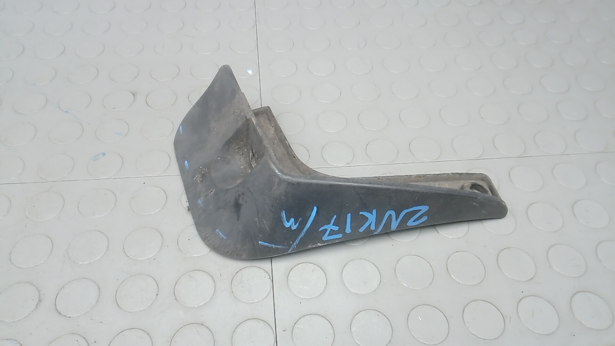 Брызговик к Hyundai i40 2013