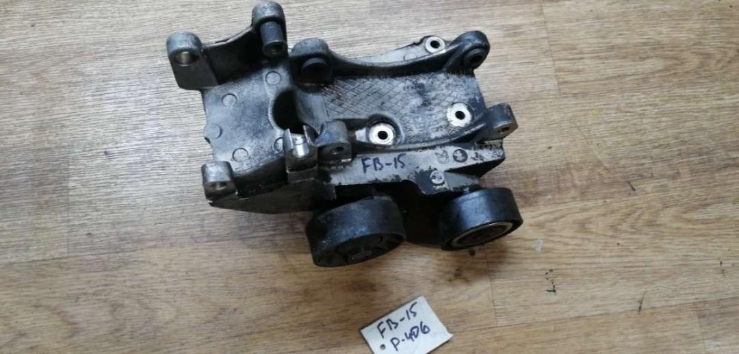 Кронштейн генератора к Peugeot 406 2000