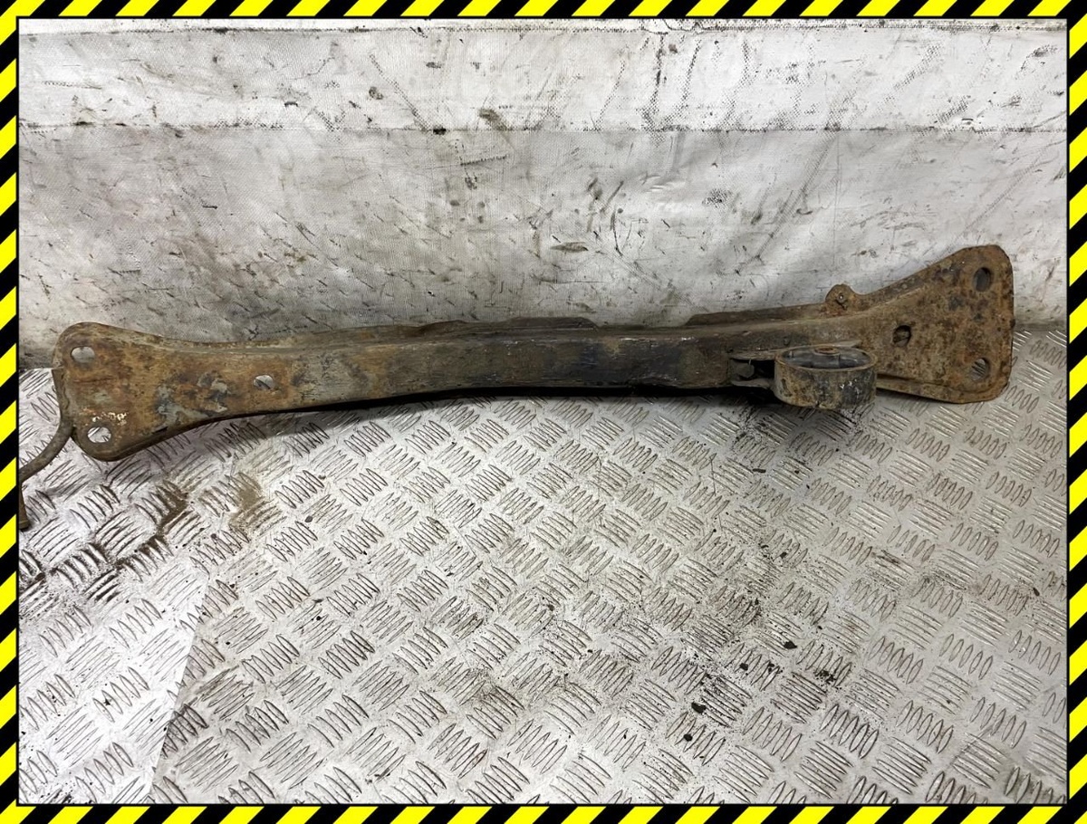 Балка под КПП к Hyundai Sonata 2001