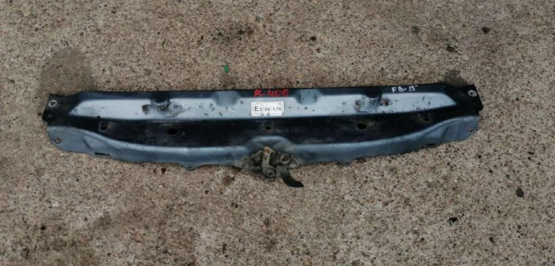 Планка под капот к Peugeot 406 2000