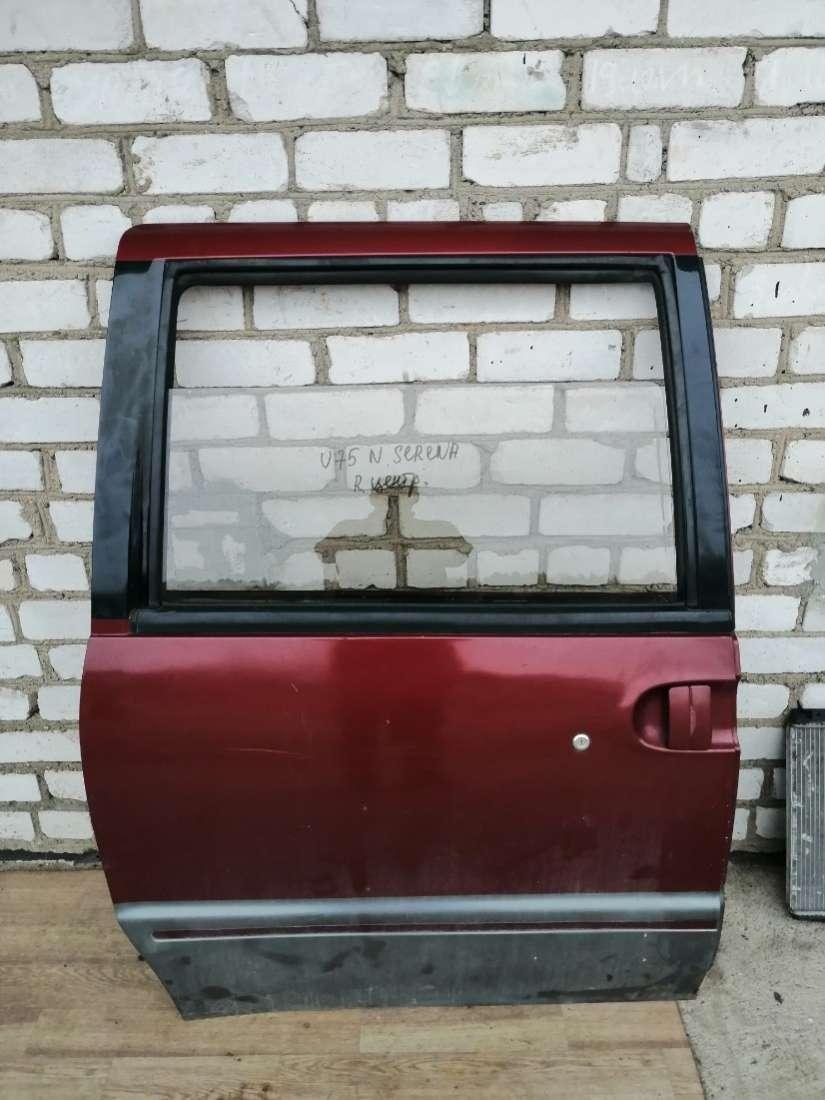 Дверь сдвижная к Nissan Serena 1995
