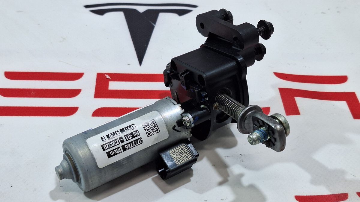 Сиденье переднее к Tesla Model S 2021