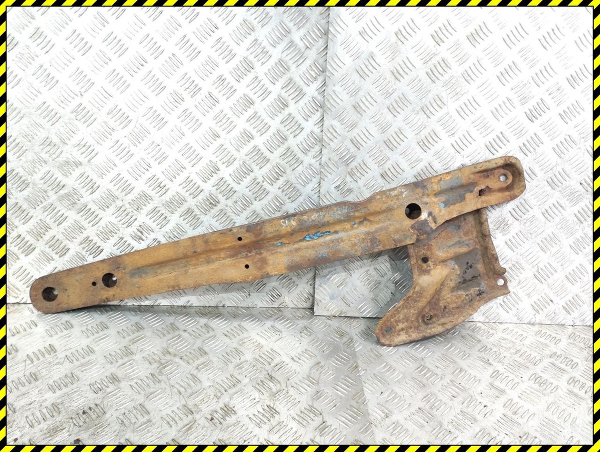 Балка под КПП к Mitsubishi Sigma 1994