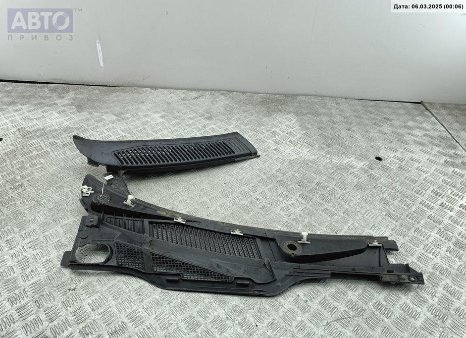 Дождевик к Renault Megane 2001