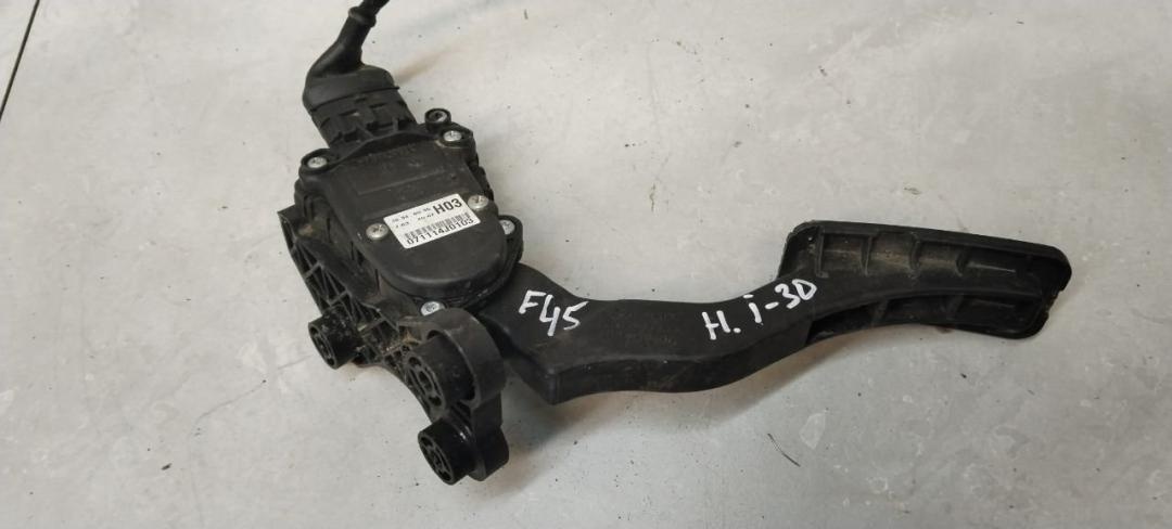 Педаль к Hyundai i30 2009