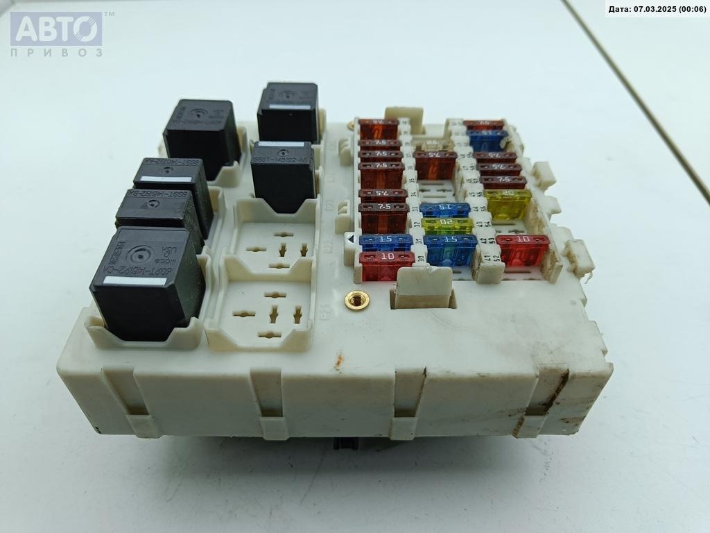 Короб предохранителей к Ford Transit Connect 2006