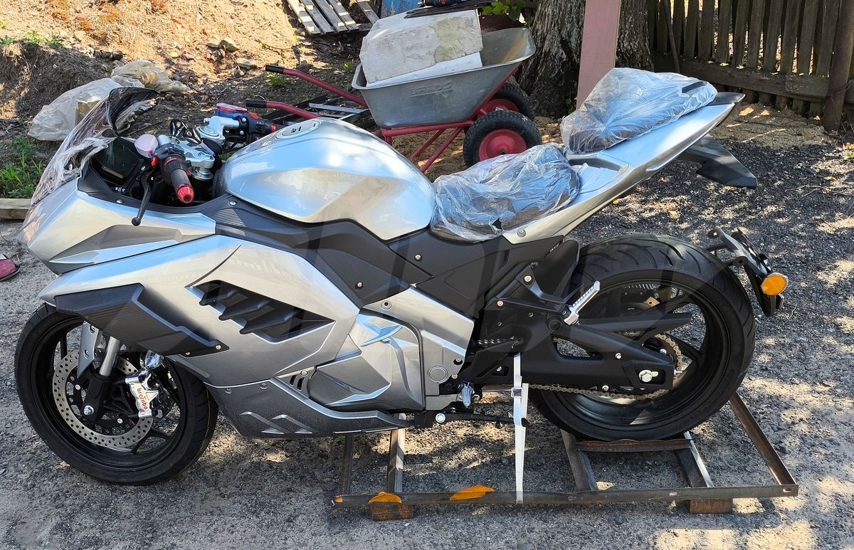 Ducati Panigale V2, 2025