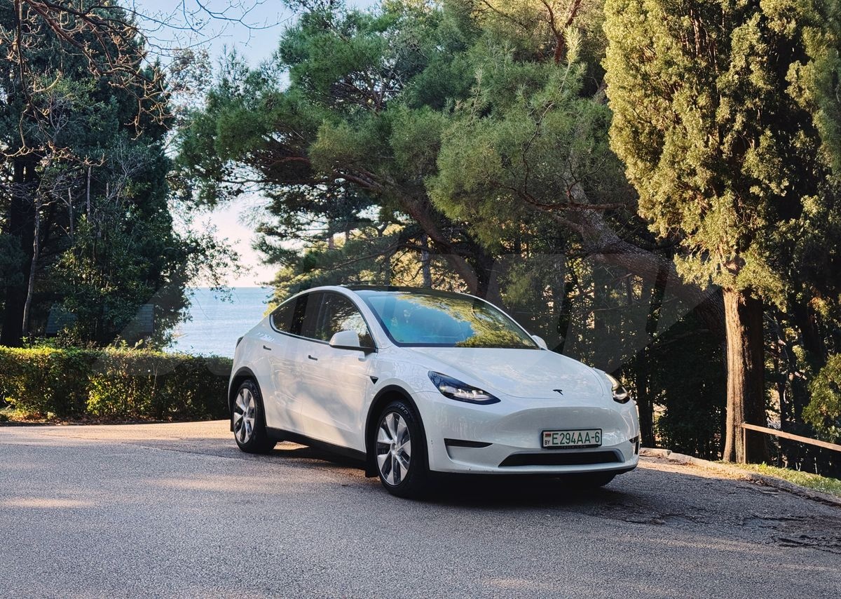 Tesla Model Y I, 2023