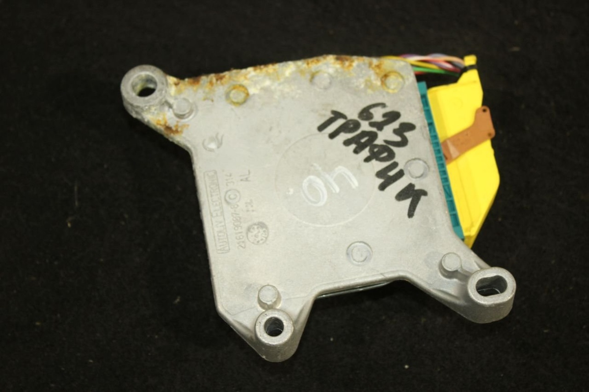 Блок AirBag к Renault Trafic 2007