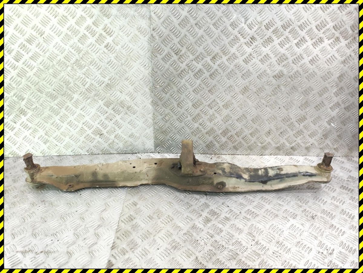 Балка под КПП к Mitsubishi Sigma 1995