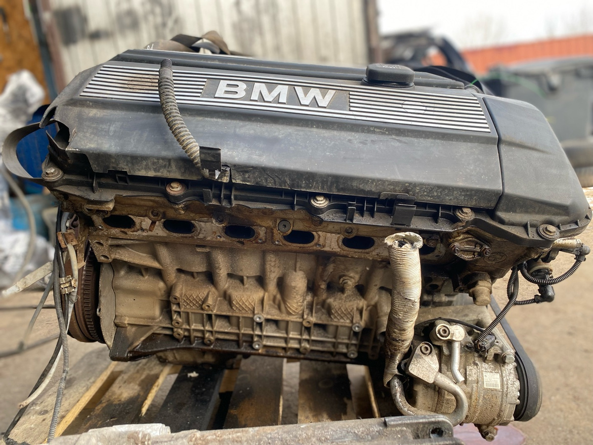 Двигатель к BMW  2005