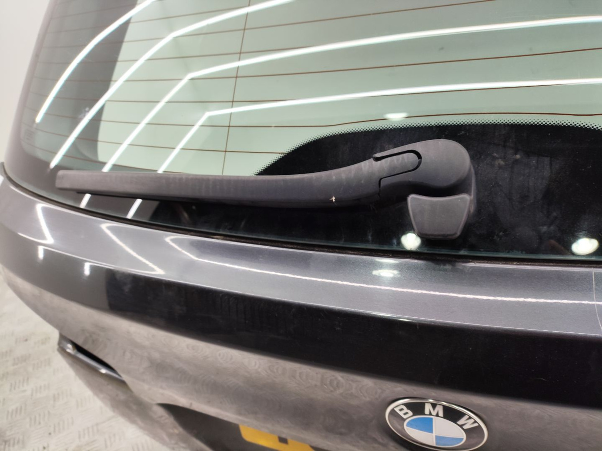 Щеткодержатель к BMW  2011