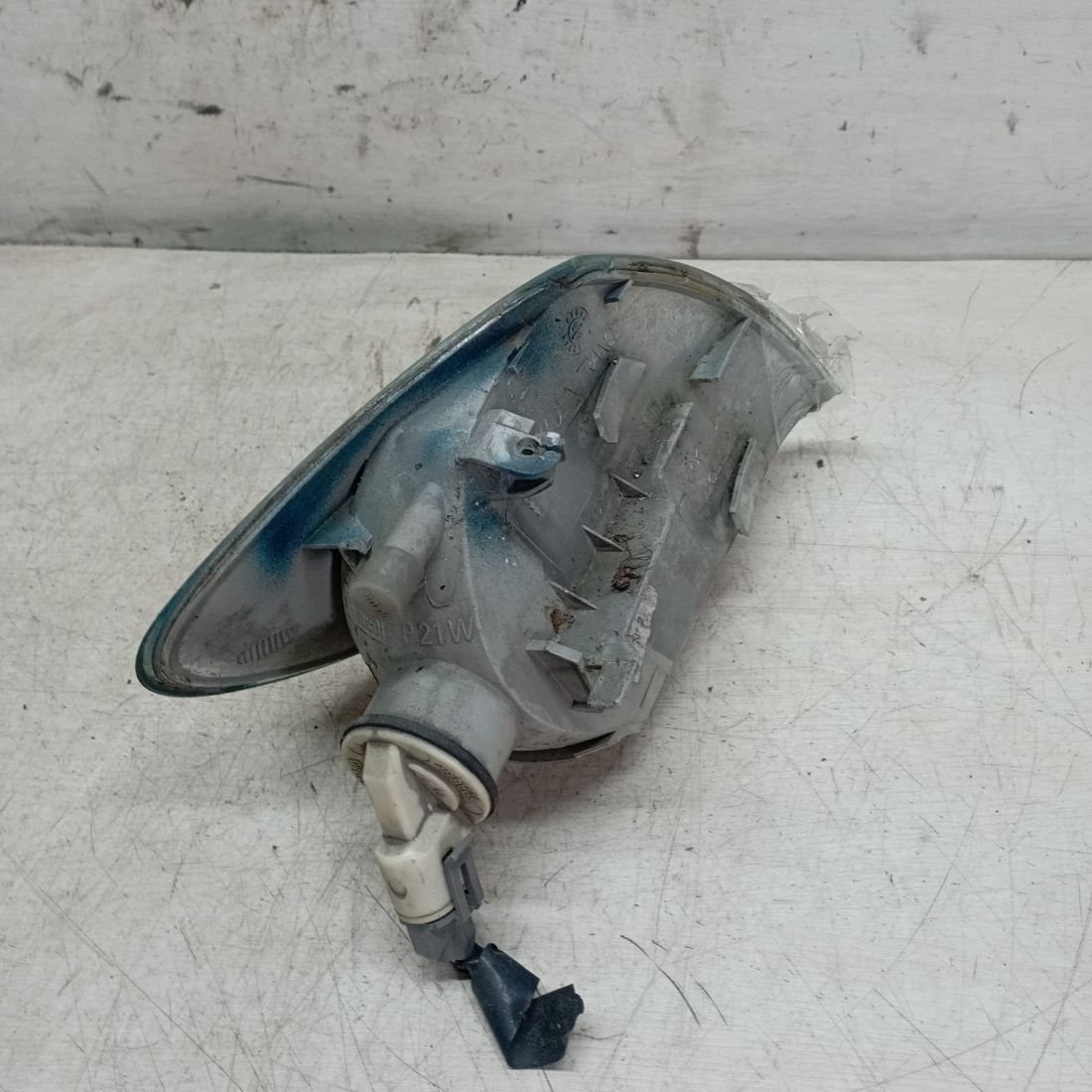 Поворотник левый к Renault Scenic 1998