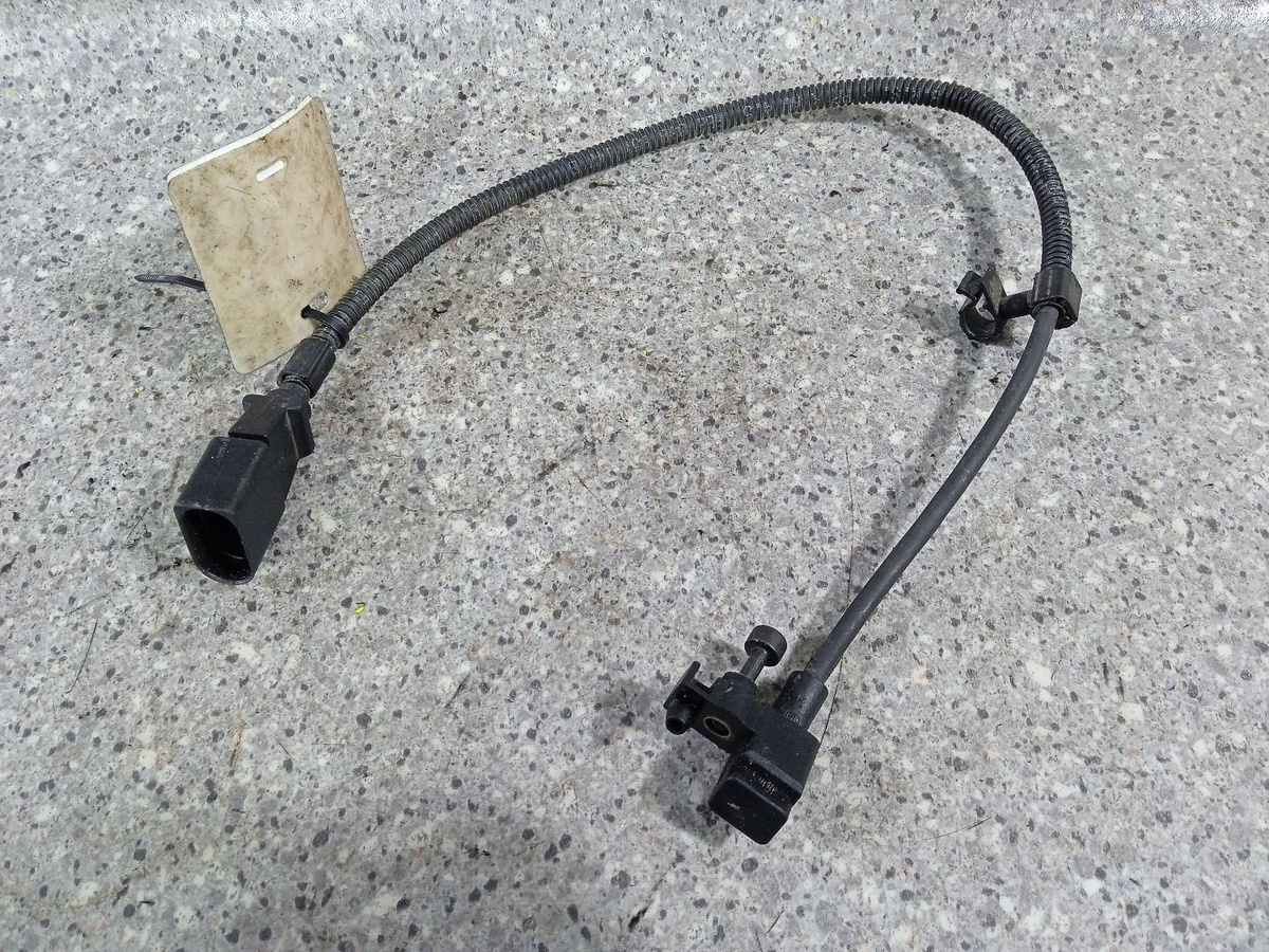Датчик коленвала к SEAT Leon 2002