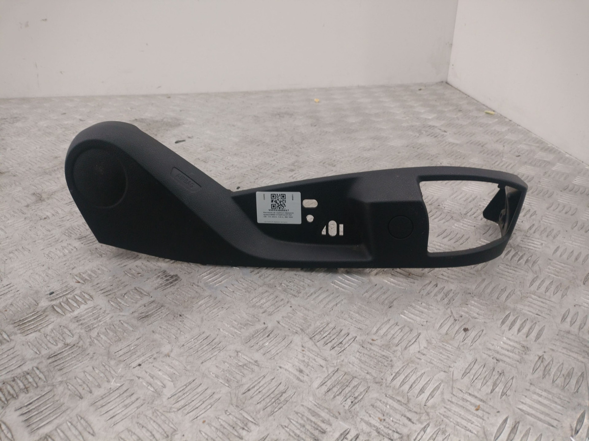 Накладка к BMW  2011