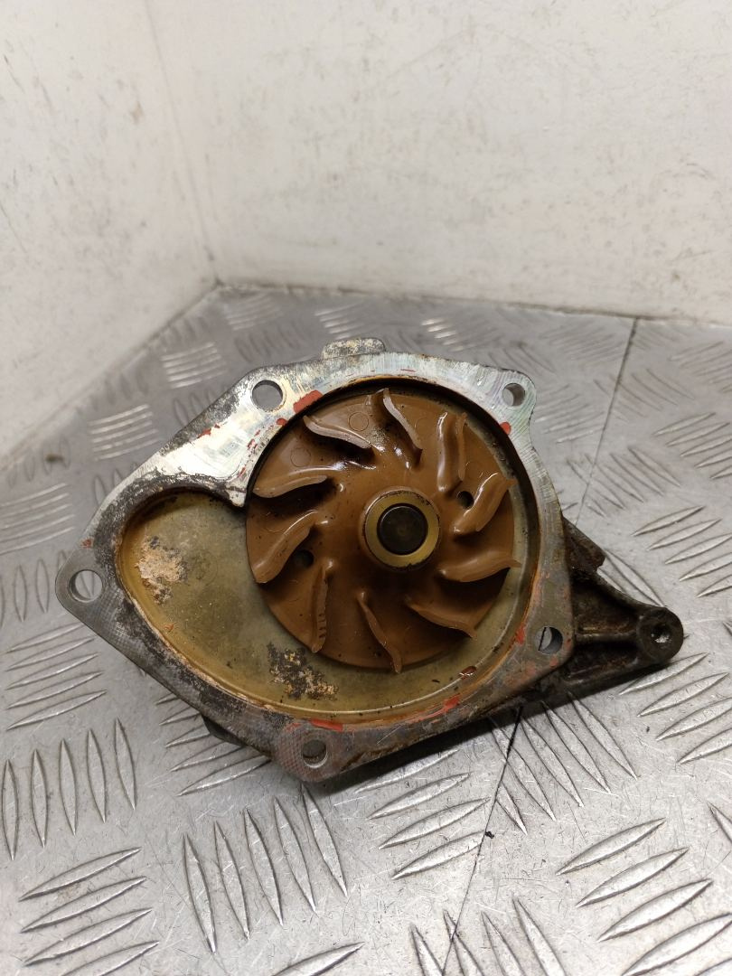 Помпа к Renault Megane 2006