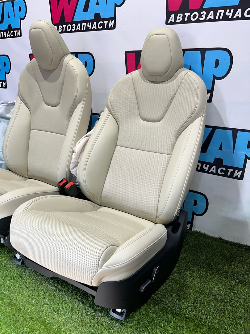 Салон (комплект сидений) к Tesla Model X 2023