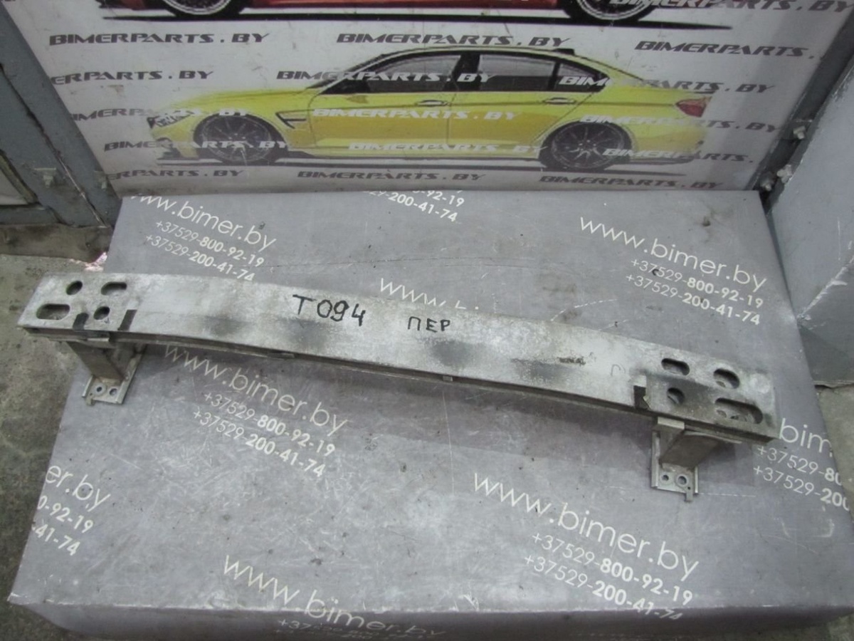 Усилитель бампера к Toyota Prius 2009