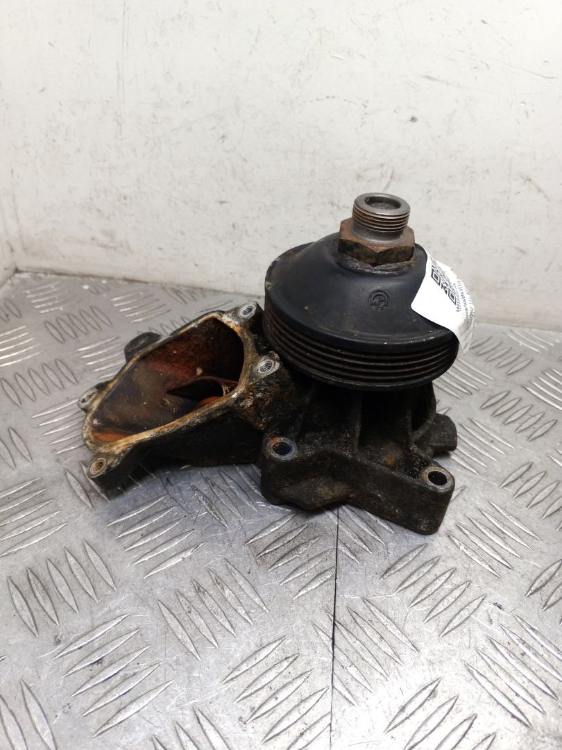 Помпа к BMW X5 2002