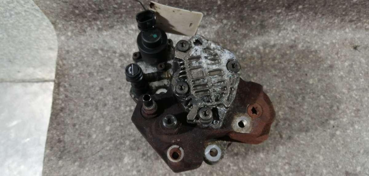 ТНВД к Volvo V40 2003