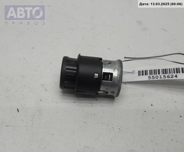 Прикуриватель к Volkswagen Passat 1998