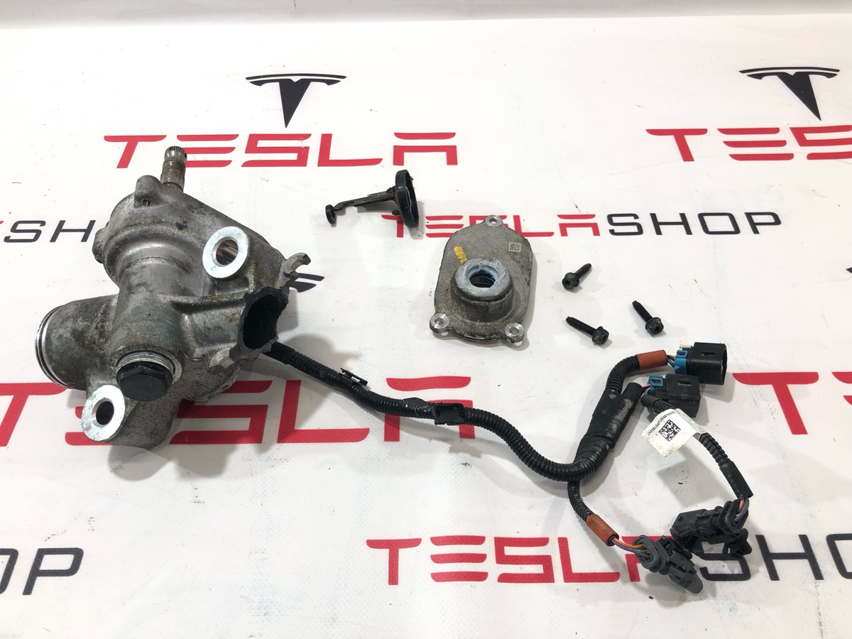 Рулевая колонка к Tesla Model S 2021