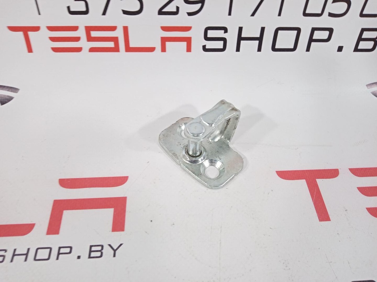 Петля двери к Tesla Model S 2014