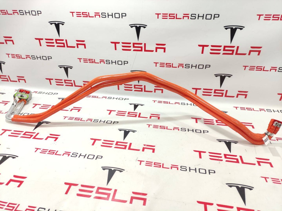 Порт зарядный к Tesla Model Y 2020