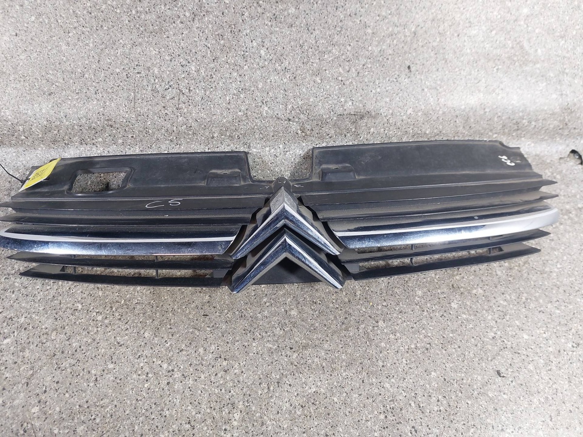 Решетка радиатора к Citroen C5 2002