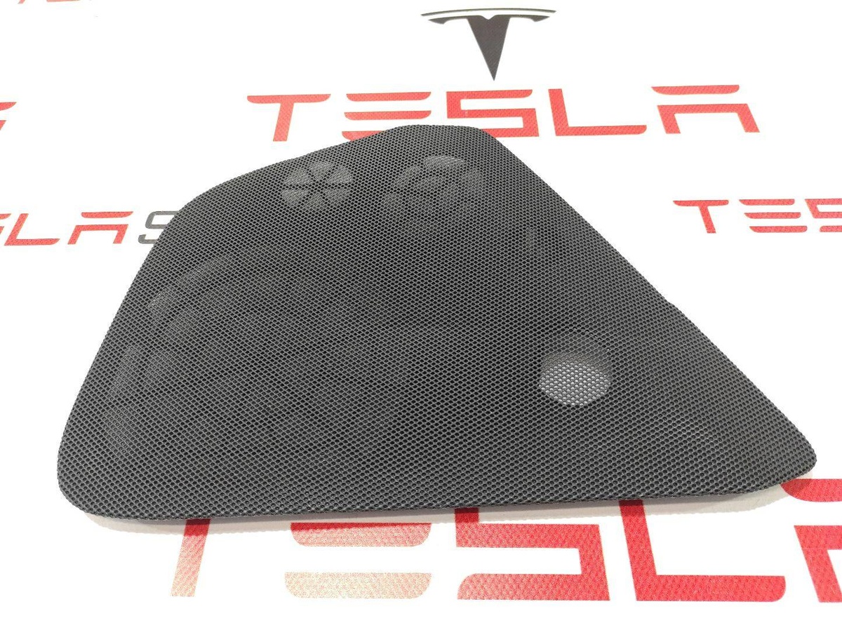 Сетка для динамика к Tesla Model X 2017