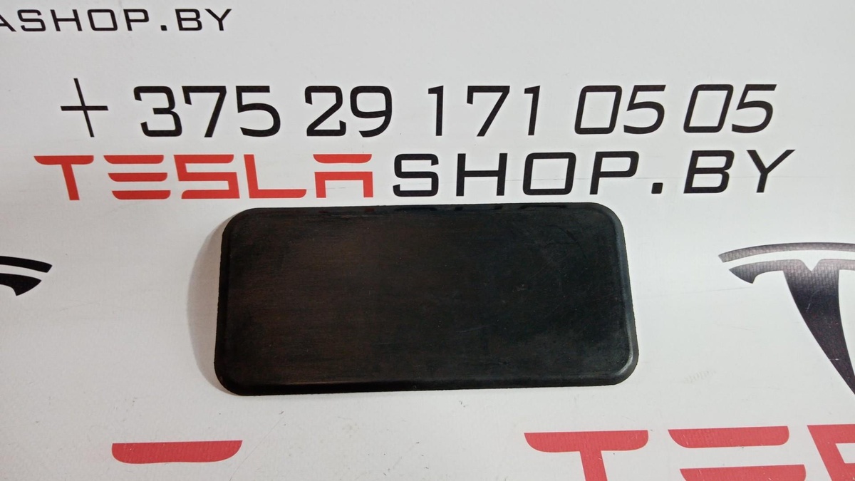 Заглушка к Tesla Model 3 2019