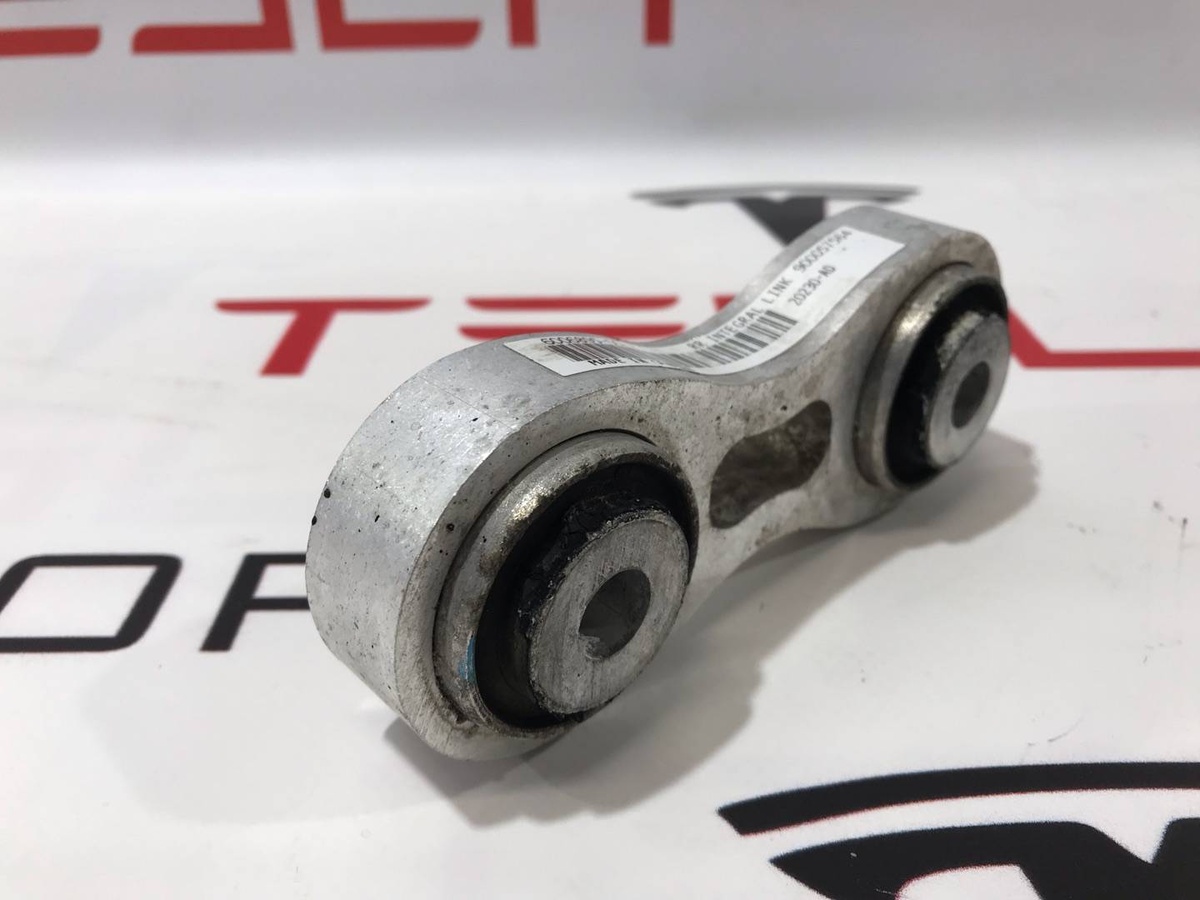 Рычаг задний к Tesla Model S 2015