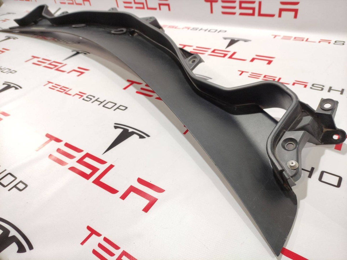 Дождевик к Tesla Model X 2019