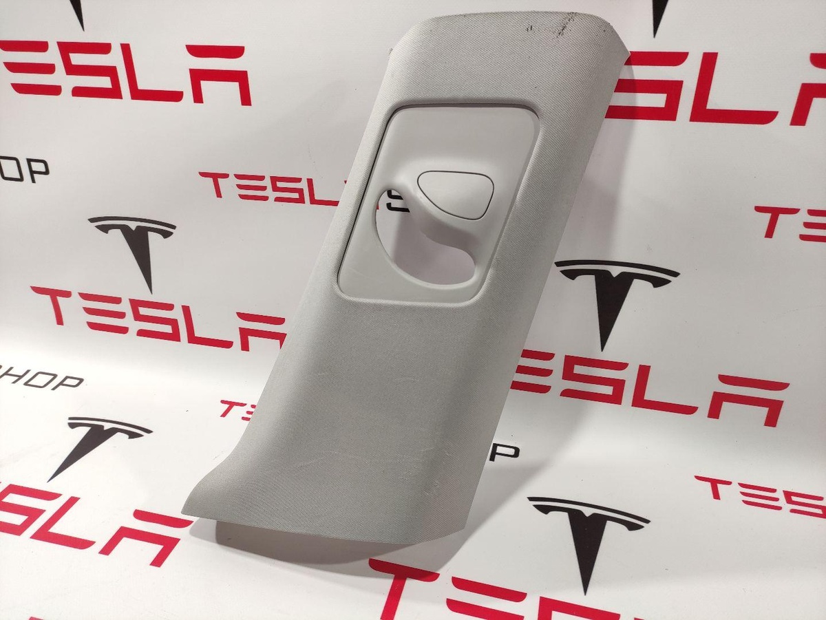 Обшивка стойки к Tesla Model 3 2020